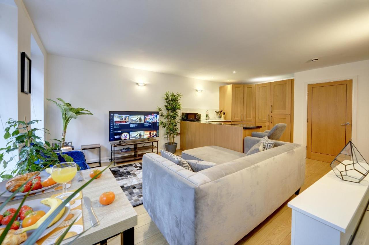 City Centre, 2 Bedroom, Secured Parking, 3 King Bed, Wifi Sleep 6 Guest Comfortable On Three King Size Beds, Jewellery Quarter , Birmingham City Centre , Allocated Secured Parking Exteriör bild