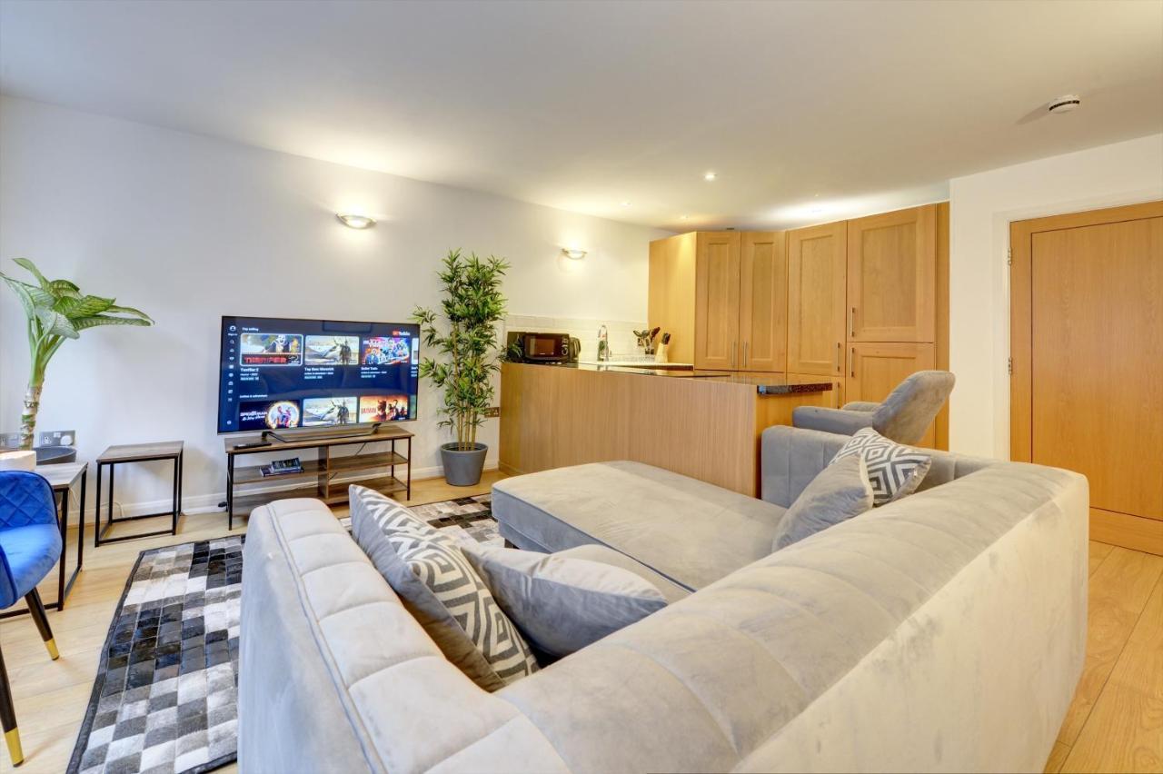 City Centre, 2 Bedroom, Secured Parking, 3 King Bed, Wifi Sleep 6 Guest Comfortable On Three King Size Beds, Jewellery Quarter , Birmingham City Centre , Allocated Secured Parking Exteriör bild