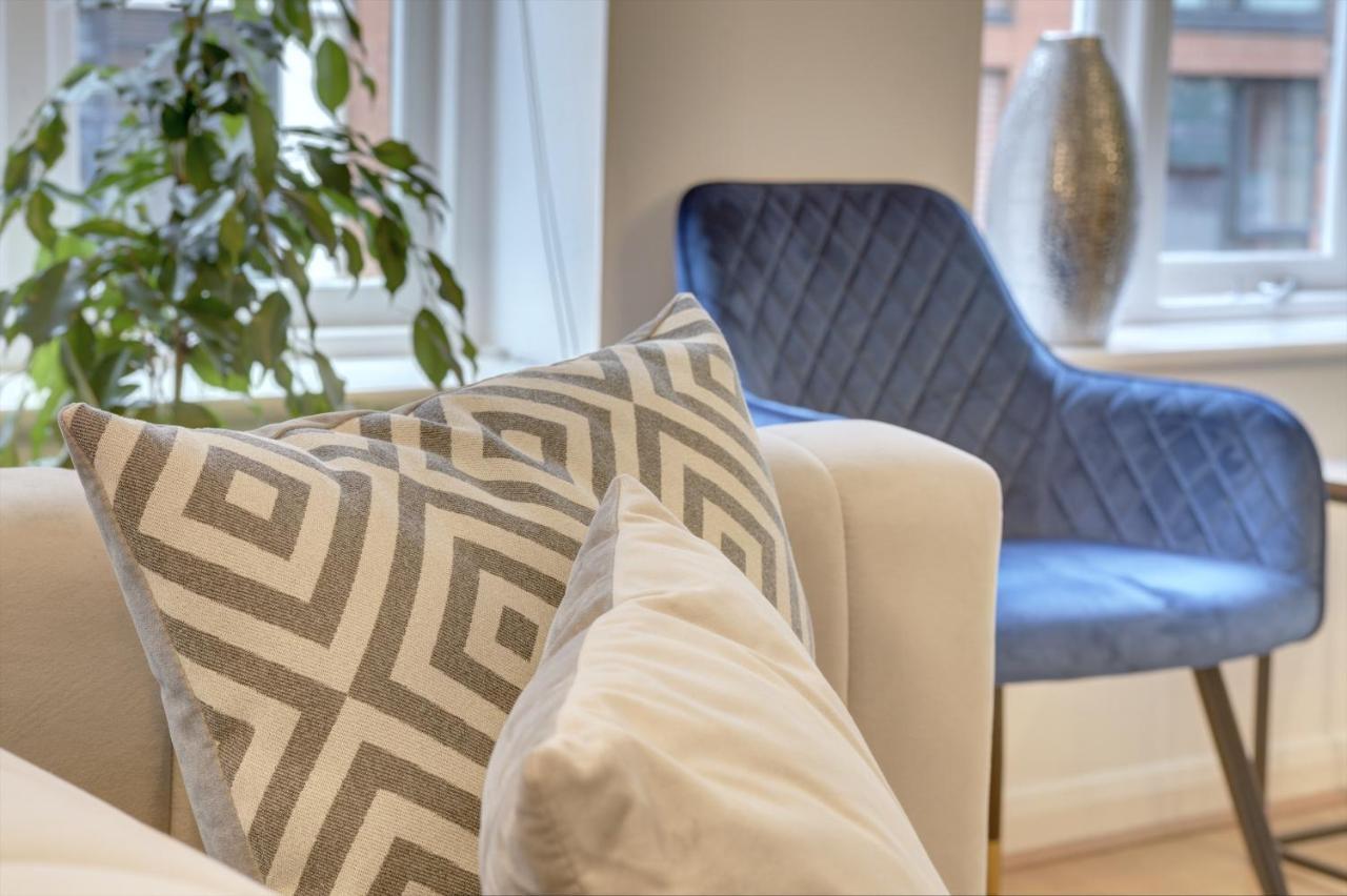 City Centre, 2 Bedroom, Secured Parking, 3 King Bed, Wifi Sleep 6 Guest Comfortable On Three King Size Beds, Jewellery Quarter , Birmingham City Centre , Allocated Secured Parking Exteriör bild