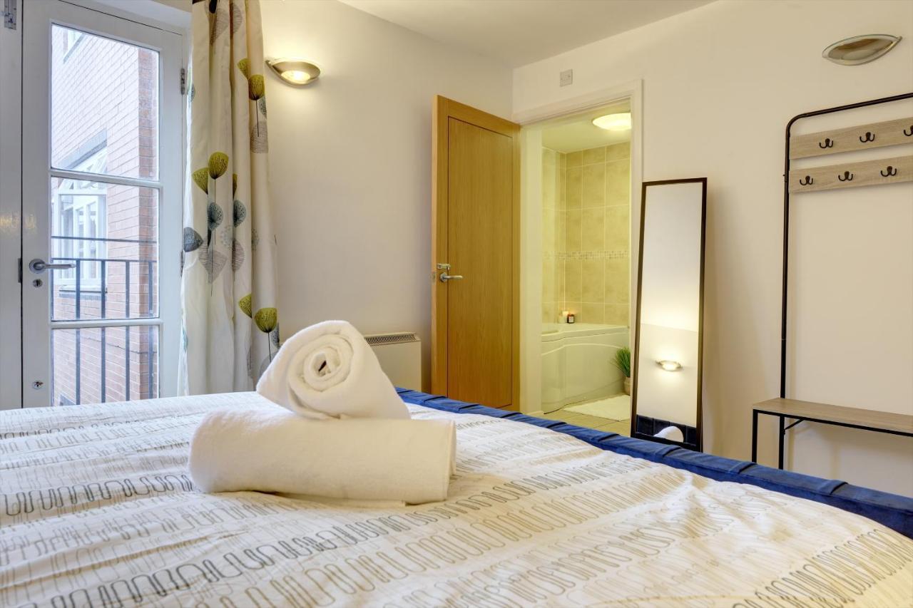 City Centre, 2 Bedroom, Secured Parking, 3 King Bed, Wifi Sleep 6 Guest Comfortable On Three King Size Beds, Jewellery Quarter , Birmingham City Centre , Allocated Secured Parking Exteriör bild