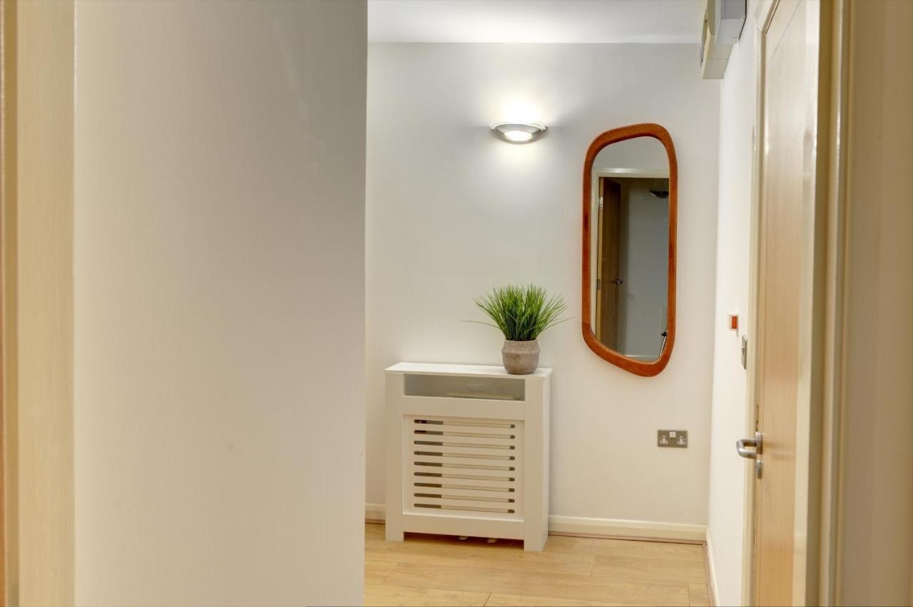 City Centre, 2 Bedroom, Secured Parking, 3 King Bed, Wifi Sleep 6 Guest Comfortable On Three King Size Beds, Jewellery Quarter , Birmingham City Centre , Allocated Secured Parking Exteriör bild