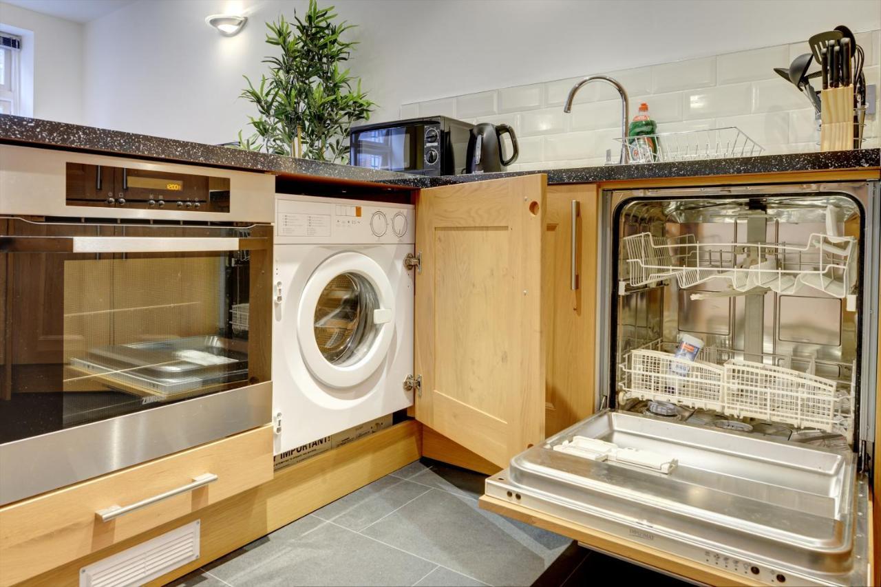 City Centre, 2 Bedroom, Secured Parking, 3 King Bed, Wifi Sleep 6 Guest Comfortable On Three King Size Beds, Jewellery Quarter , Birmingham City Centre , Allocated Secured Parking Exteriör bild